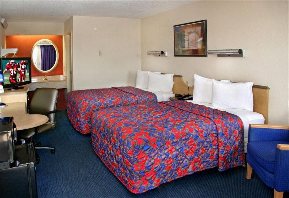 Red Roof Inn Edison Quarto foto